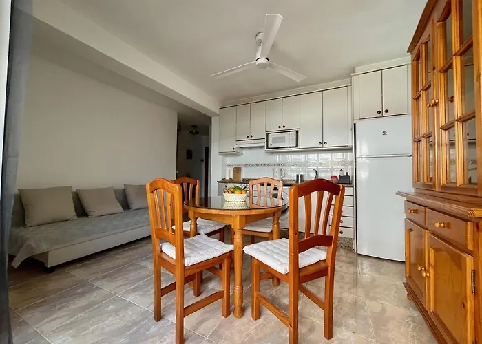 Oliva Seaside Apartments